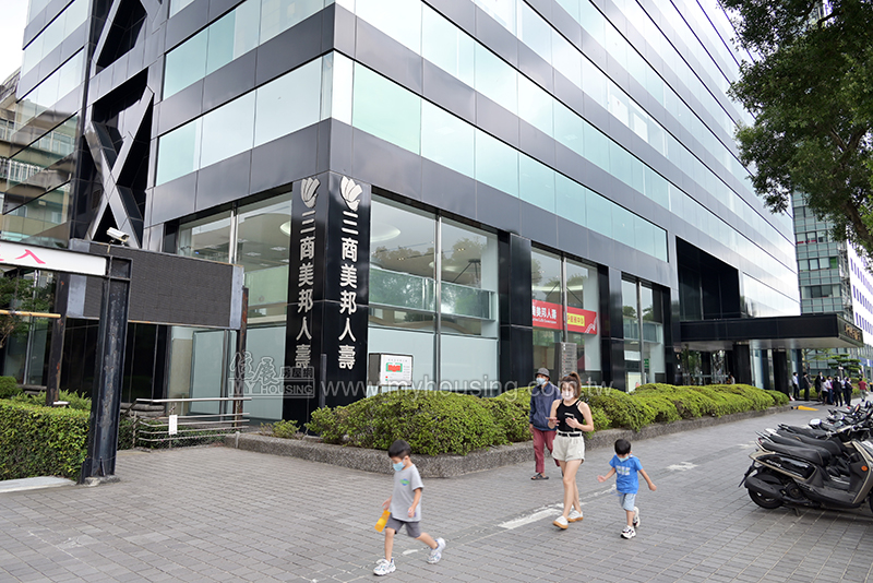 三商美邦人壽因投資失利,兩度標售手中不動產換現金。
