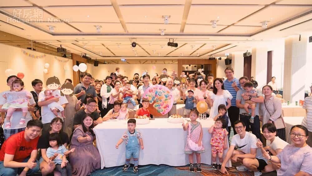 ▼華育婦產科診所9月舉辦年度「寶寶回娘家」活動,今年主題為「生日同樂會‧華育寶寶大集合」。