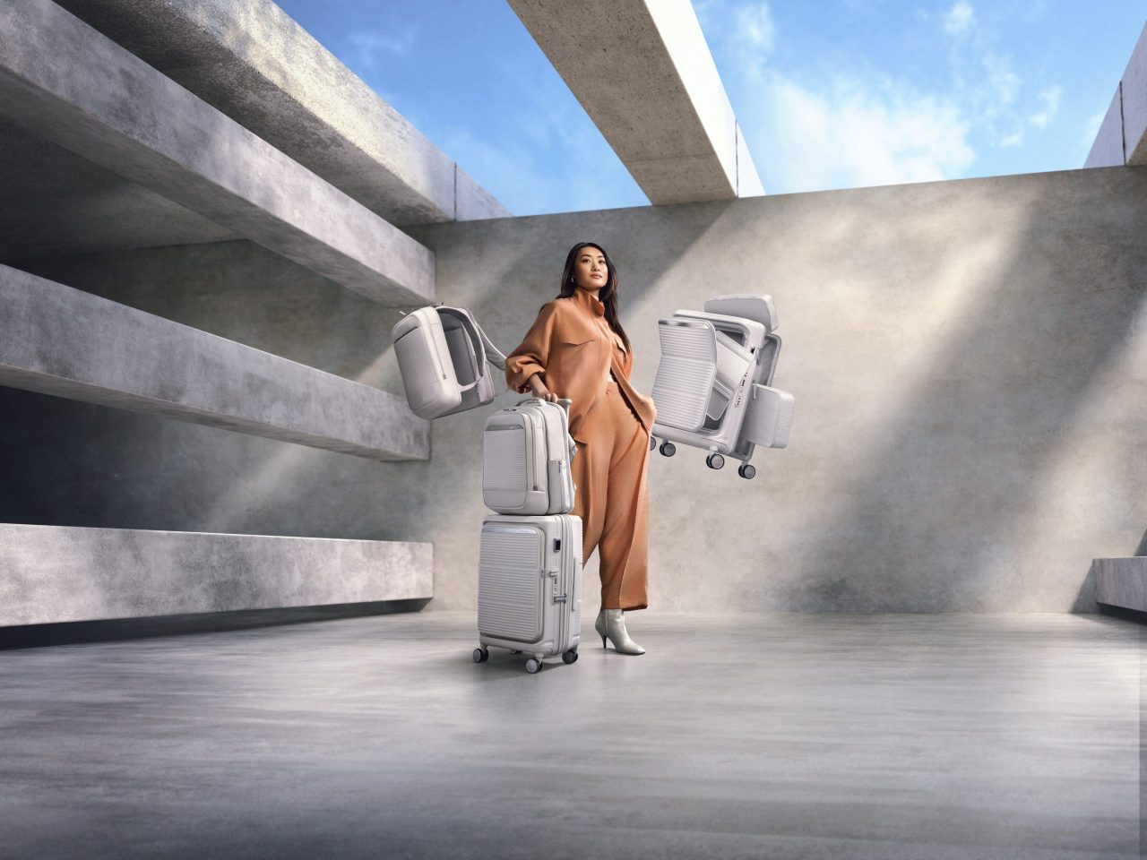 Exploded-Case-And-BP-With-Model-V01