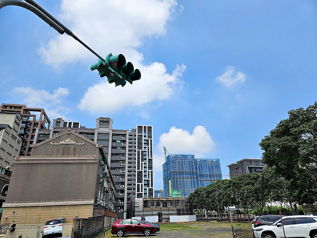 房市買氣弱,「地主型、暴發戶」賣方原本仍堅持價格,經過專業房仲分析市場後,這些賣方也更願意讓利。圖/好房網News記者林和謙/攝