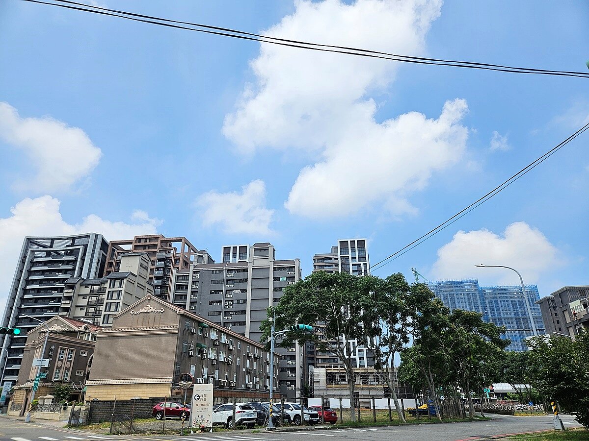 彭振淇店長表示,青埔到11月上旬開始到12月,已感受到逐漸有自住買方出籠,可以換約的預售屋賣方也有降價。圖/好房網News記者林和謙/攝