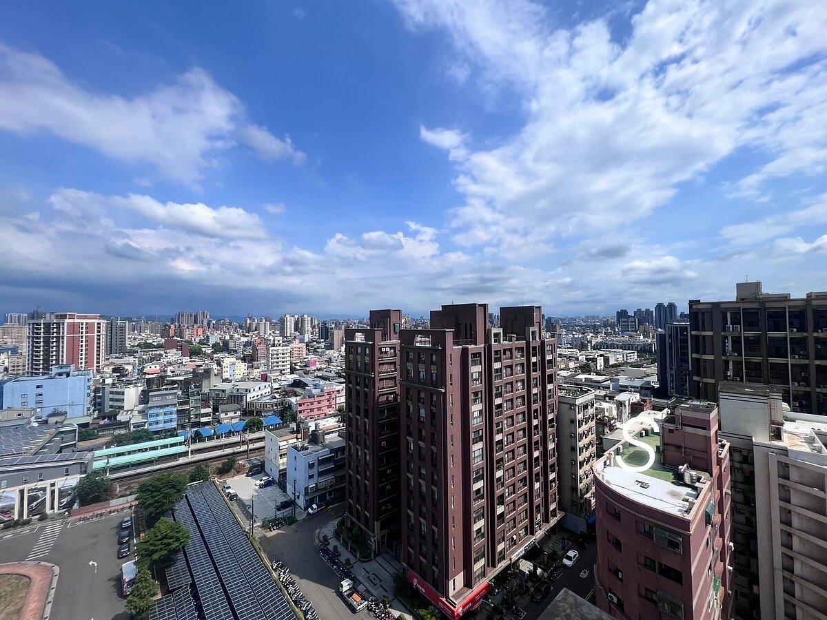 比較設有台積電廠區的行政區近兩年的中古屋交易量變化,竹北市量縮最為明顯,減幅近7成。圖/永慶房產集團提供