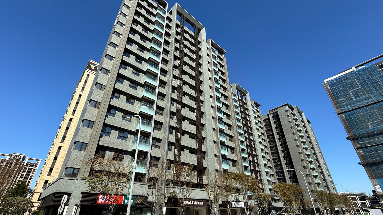 央泱長虹外觀