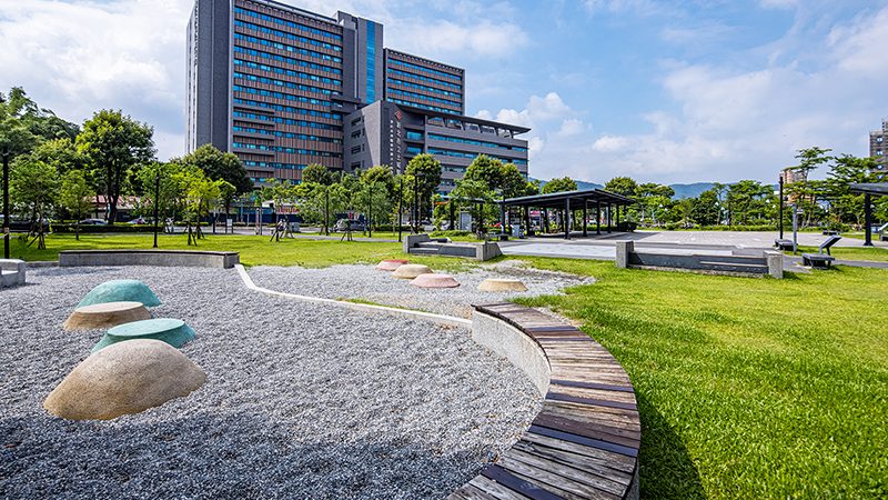 以一杯手沖咖啡，開始一日時光