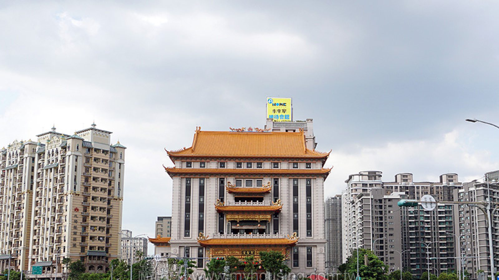 土地興建寺廟教堂期間 可申請免徵地價稅