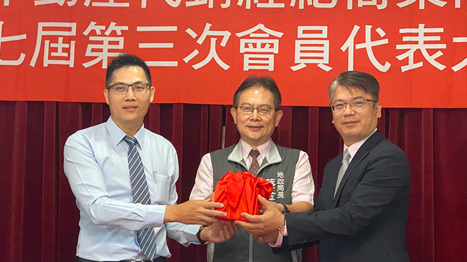 五⼗甲廣告執⾏長張秋明 接任桃園代銷公會理事長