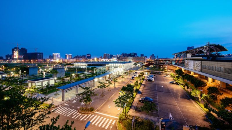 青埔大竹夯 麥當勞雙公園「傳佳馥」以富傳家