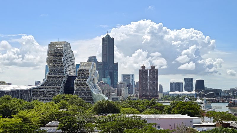 111102-高雄五區市場供過於求-新屋賣壓湧現