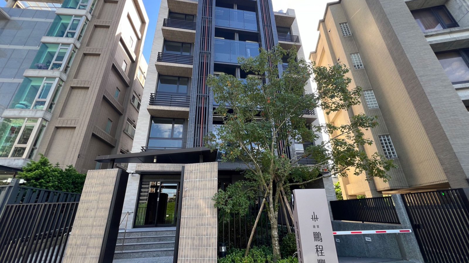 麗寶鵬程豐潤外觀