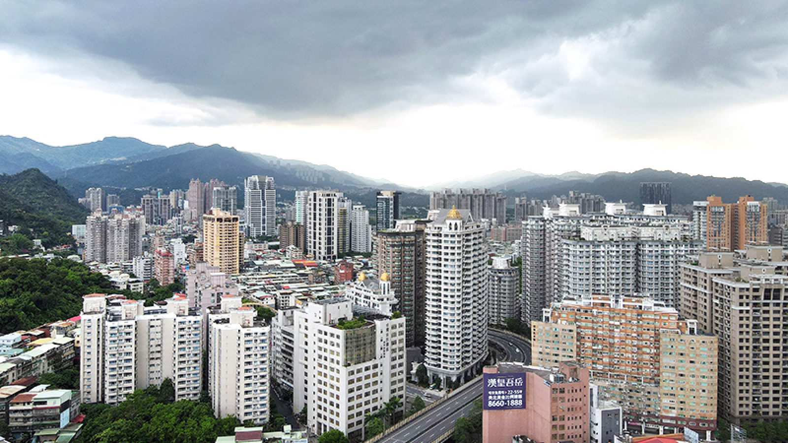 市況微回溫 廣告仍低迷－名人代言加持有效嗎？