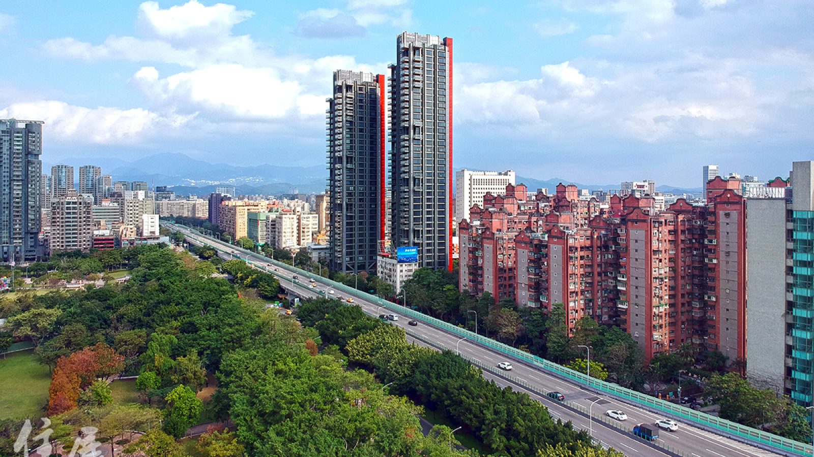DCIM/100MEDIA/DJI_1978.JPG 大安森林公園 空拍