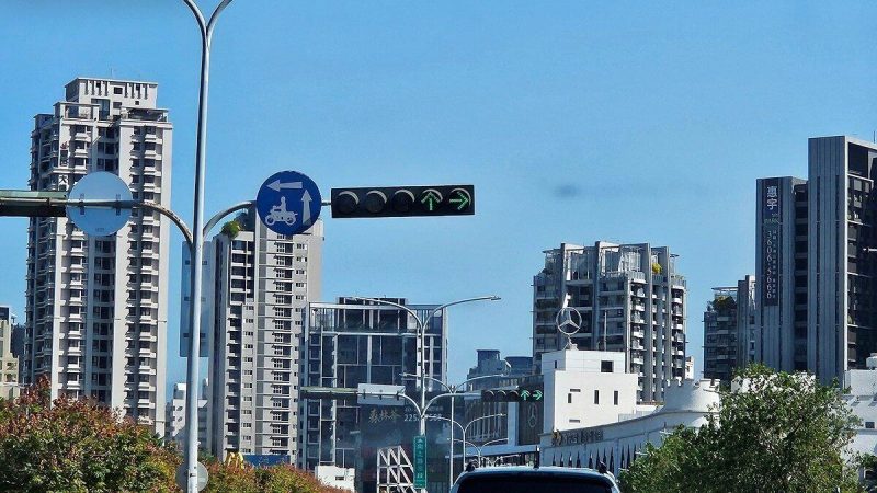 26d8ff8223e944f4_1200x900