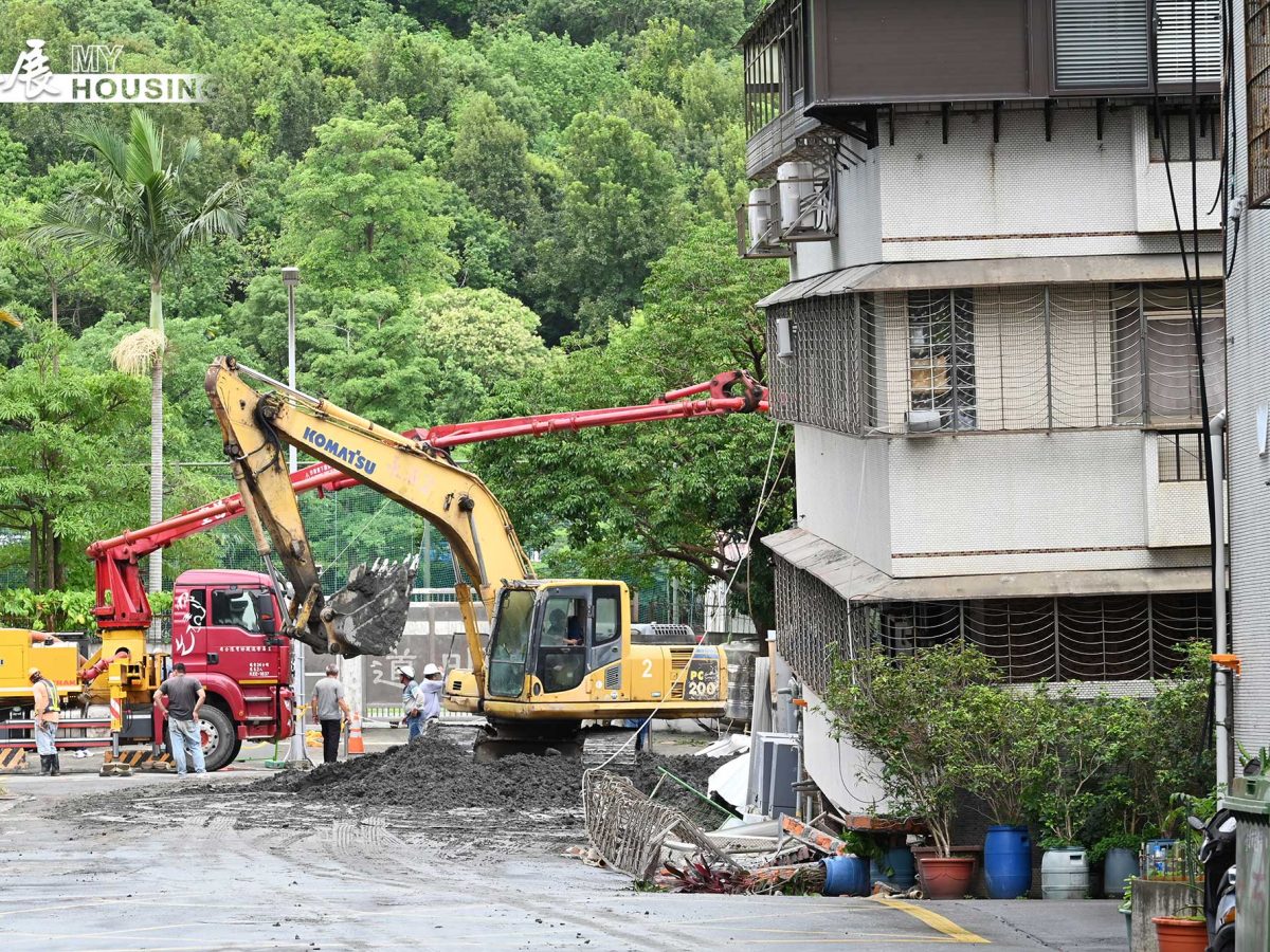 大直 基泰