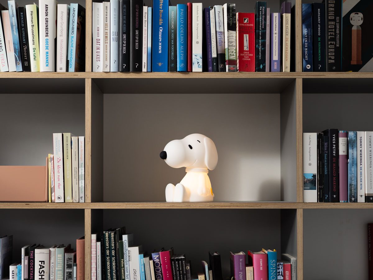 HR_FIRSTLIGHT_SNOOPY_01