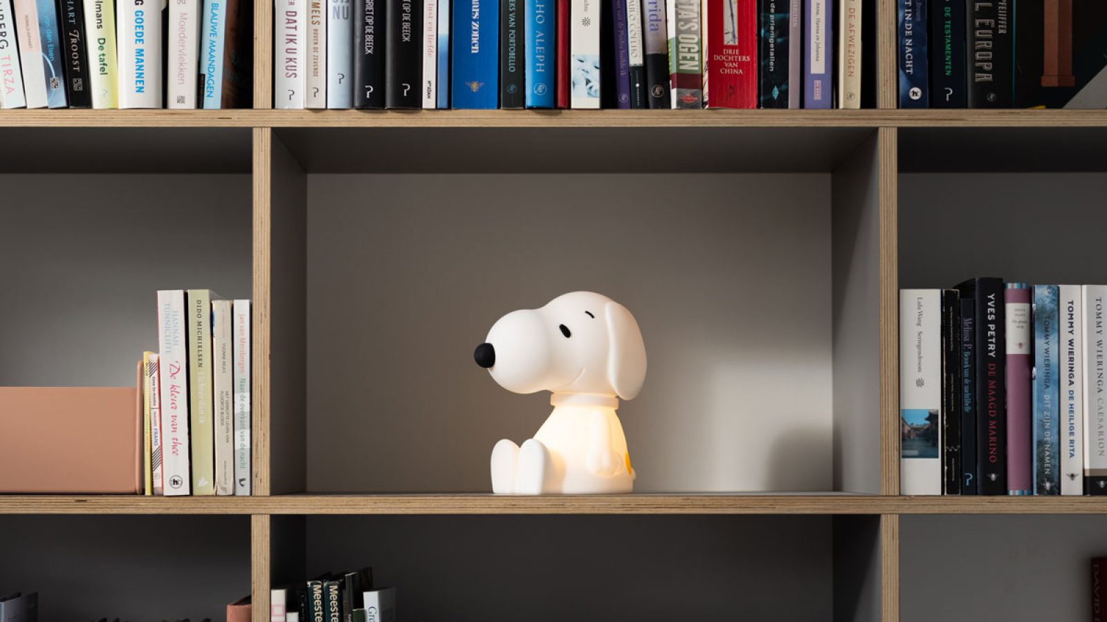 HR_FIRSTLIGHT_SNOOPY_01