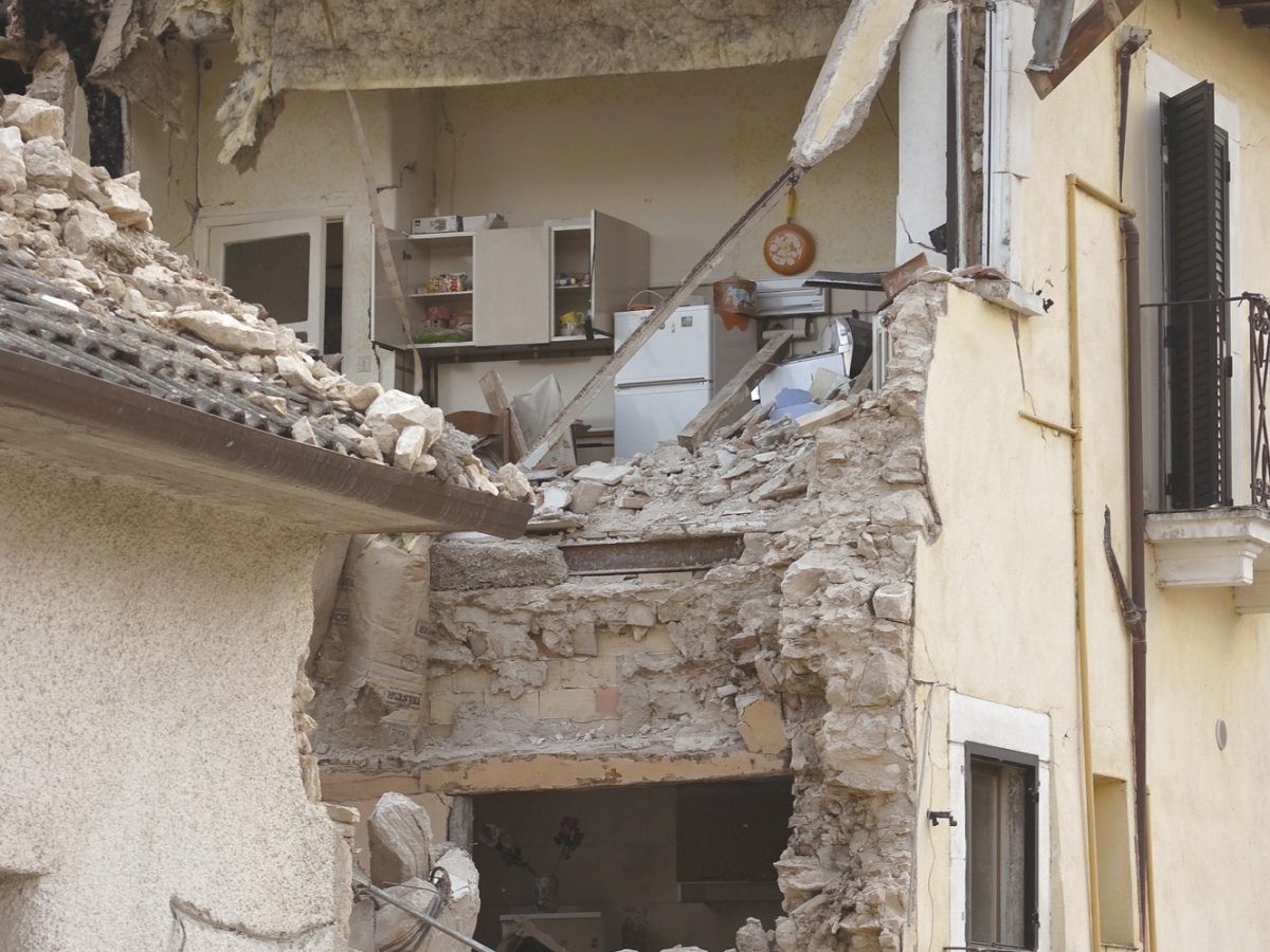 earthquake-1665896