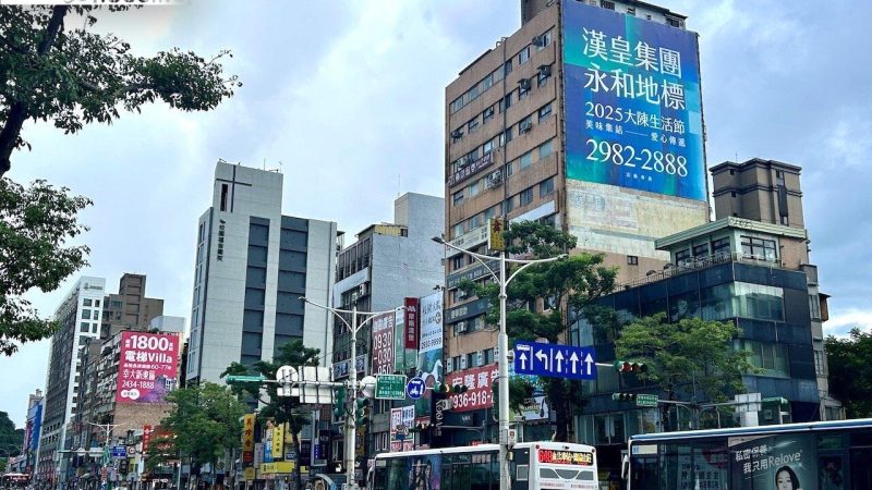 ec0846b59800419d_1280x893