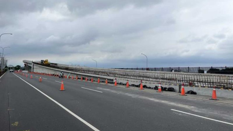 新港社大道與南科聯絡道路口轉向改善工程，預計今年底完工。圖片來源：圖由台南市工務局提供。